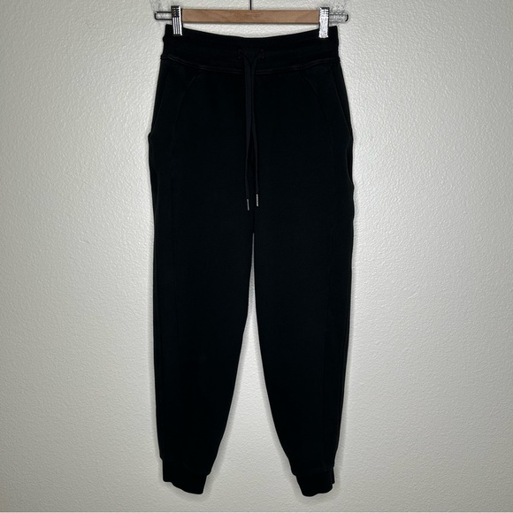 Lululemon Scuba High-Rise Jogger 7/8 Length Black 2 - Picture 1 of 12